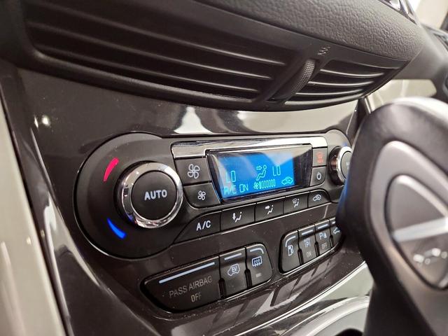 Photo of 2013 White Ford C-Max Energi