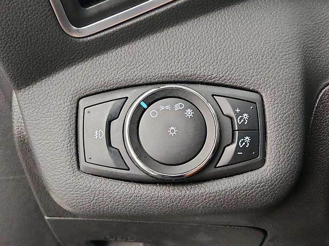 Photo of 2013 White Ford C-Max Energi