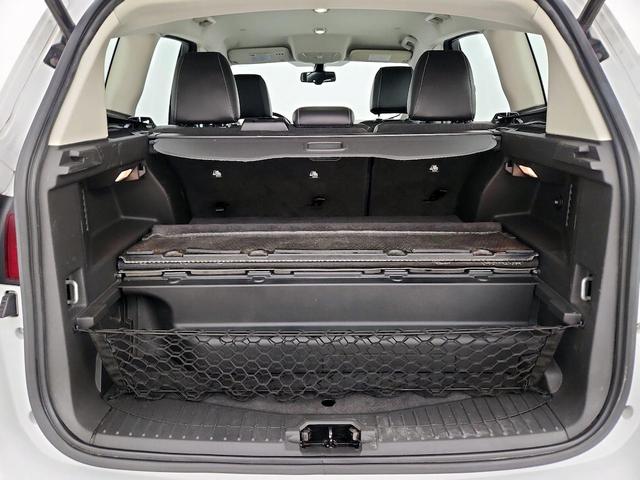 Photo of 2013 White Ford C-Max Energi