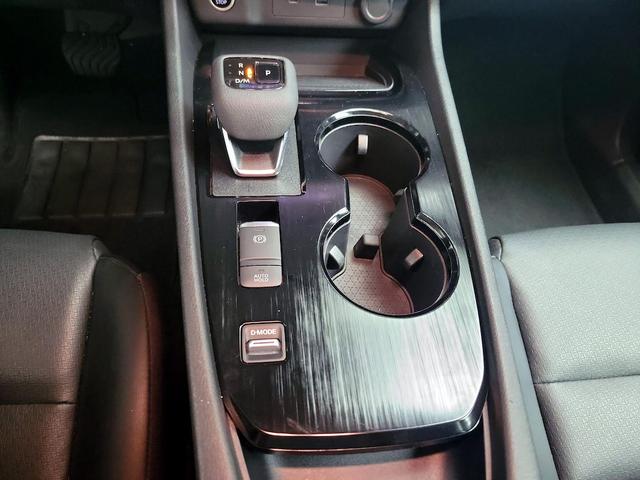 Photo of 2021 Gray Nissan Rogue