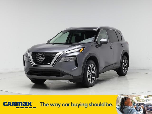 Photo of 2021 Gray Nissan Rogue