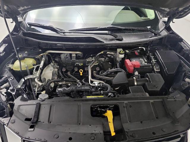 Photo of 2021 Gray Nissan Rogue