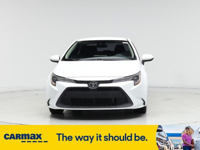 Photo of 2020 White Toyota Corolla