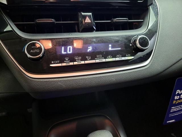 Photo of 2020 White Toyota Corolla