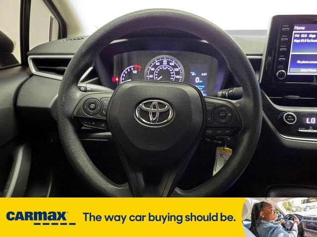 Photo of 2020 White Toyota Corolla