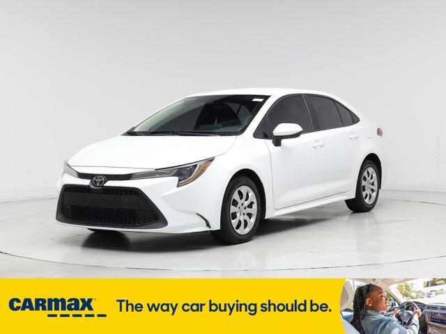 Photo of 2020 White Toyota Corolla