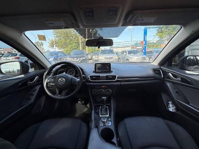 Photo of 2015 Meteor Gray Mica Mazda Mazda3