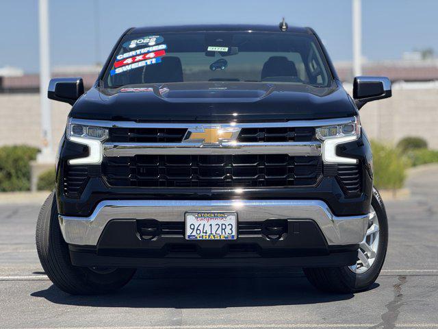 Photo of 2022 Black Chevrolet Silverado 1500
