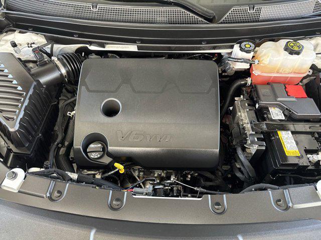 Photo of 2023 Summit White Chevrolet Traverse