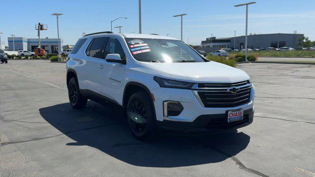 Photo of 2023 Summit White Chevrolet Traverse