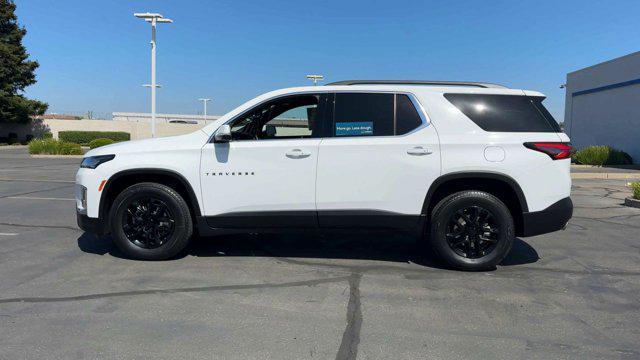 Photo of 2023 Summit White Chevrolet Traverse