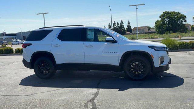 Photo of 2023 Summit White Chevrolet Traverse