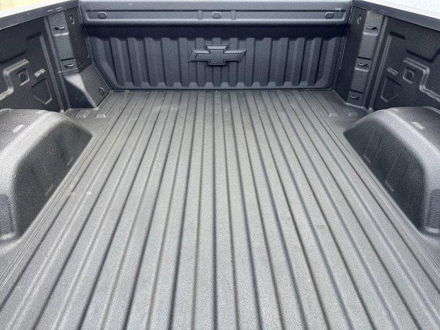 Photo of 2022 Summit White Chevrolet Silverado 1500