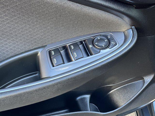 Photo of 2020 Shadow Gray Metallic Chevrolet Malibu