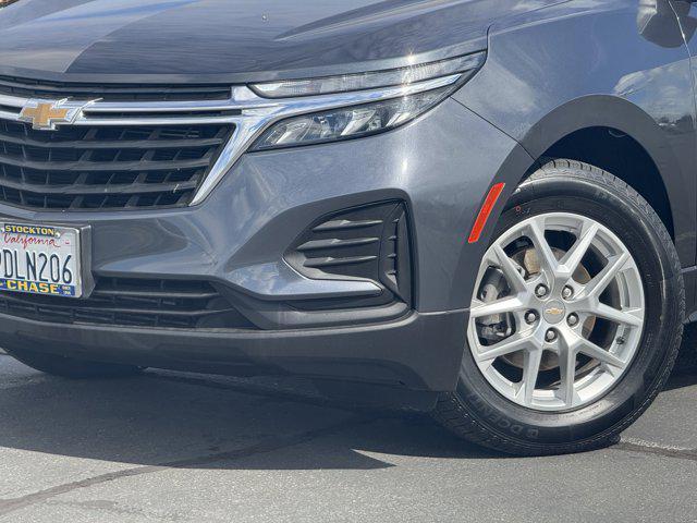 Photo of 2022 Iron Gray Metallic Chevrolet Equinox