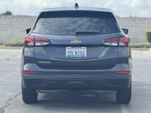 Photo of 2022 Iron Gray Metallic Chevrolet Equinox