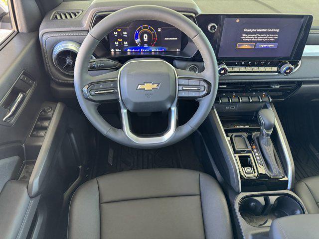 Photo of 2026 Summit White Chevrolet Colorado