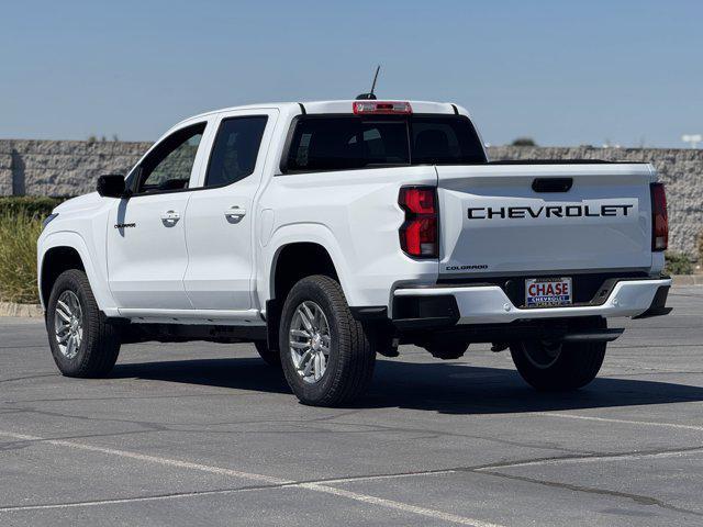 Photo of 2026 Summit White Chevrolet Colorado