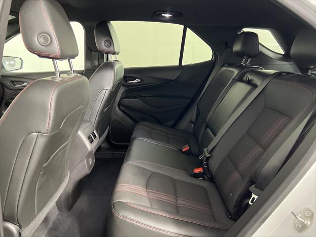 Photo of 2024 Summit White Chevrolet Equinox