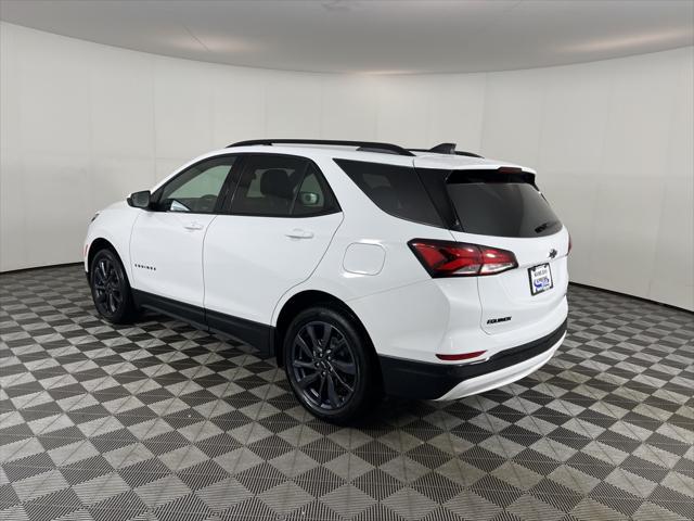 Photo of 2024 Summit White Chevrolet Equinox