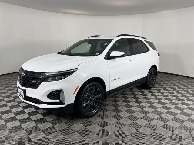 Photo of 2024 Summit White Chevrolet Equinox