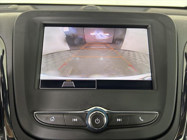 Photo of 2024 Summit White Chevrolet Equinox