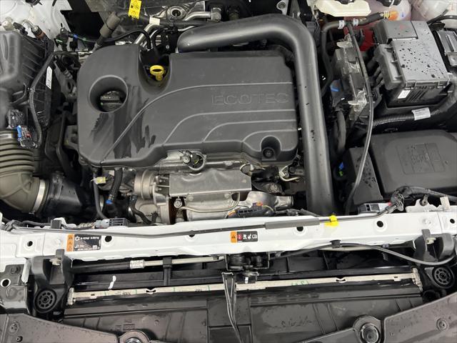 Photo of 2024 Summit White Chevrolet Equinox