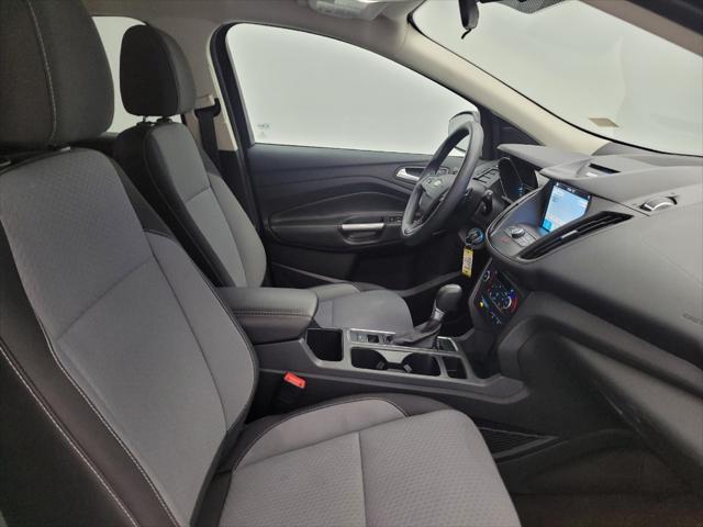 Photo of 2017 Magnetic Metallic Ford Escape