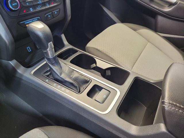 Photo of 2017 Magnetic Metallic Ford Escape