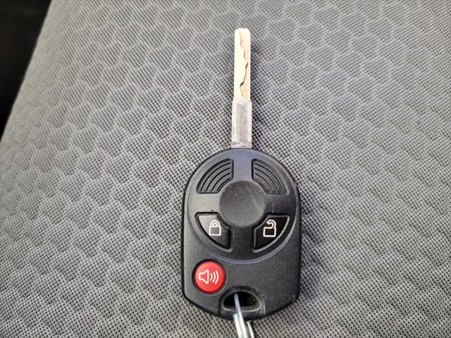 Photo of 2017 Magnetic Metallic Ford Escape