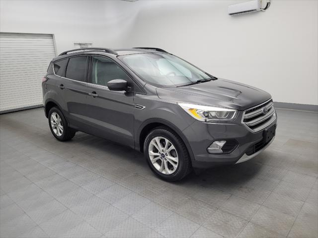 Photo of 2017 Magnetic Metallic Ford Escape