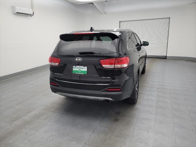 Photo of 2017 Ebony Black Kia Sorento