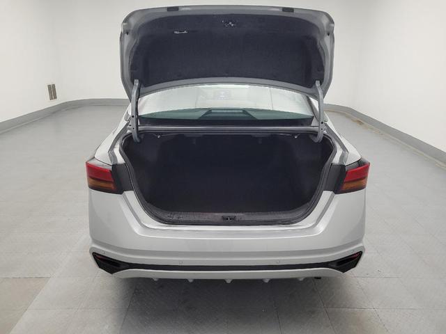 Photo of 2024 Brilliant Silver Metallic Nissan Altima
