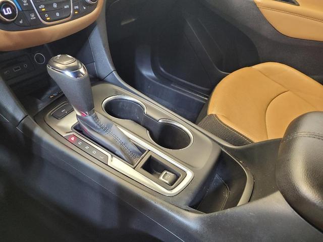 Photo of 2020 Summit White Chevrolet Equinox