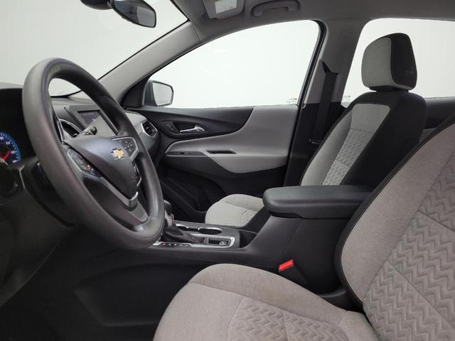 Photo of 2022 Blue Glow Metallic Chevrolet Equinox
