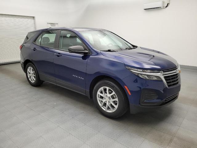 Photo of 2022 Blue Glow Metallic Chevrolet Equinox