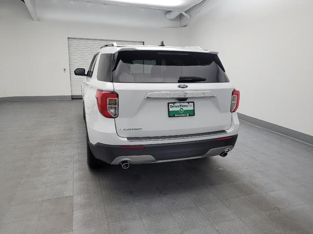 Photo of 2021 Oxford White Ford Explorer