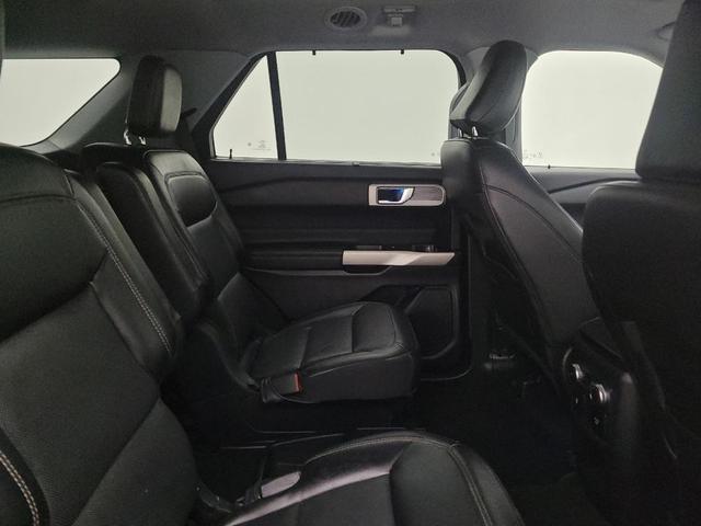 Photo of 2021 Oxford White Ford Explorer