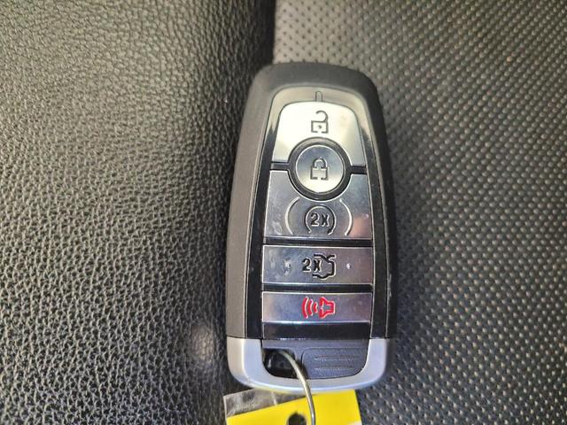 Photo of 2021 Oxford White Ford Explorer