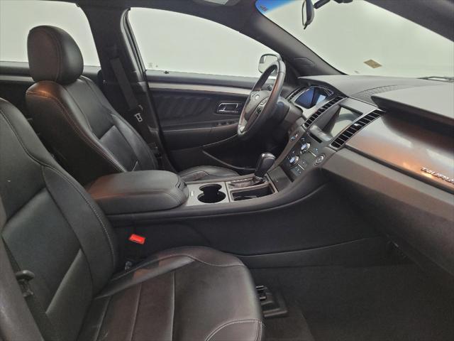 Photo of 2019 White Ford Taurus
