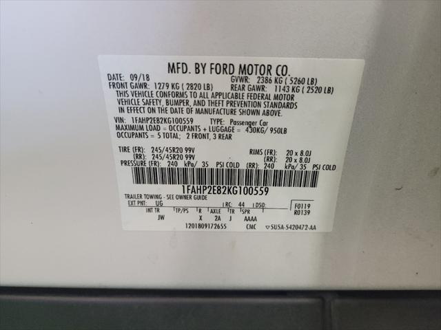 Photo of 2019 White Ford Taurus