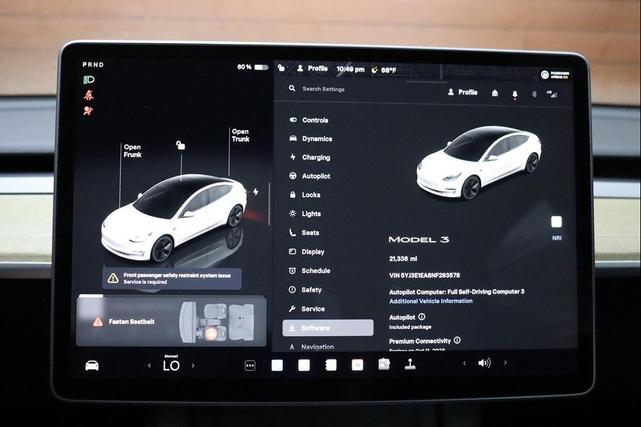 Photo of 2022 Pearl White Multi-Coat Tesla Model 3