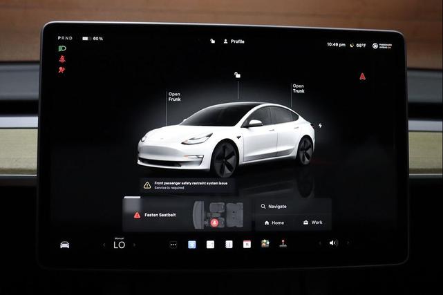 Photo of 2022 Pearl White Multi-Coat Tesla Model 3