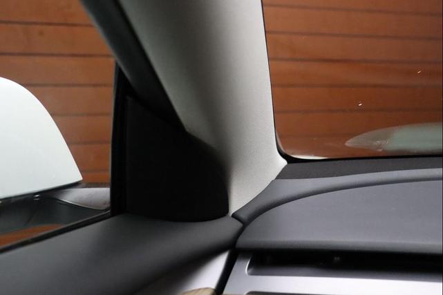 Photo of 2022 Pearl White Multi-Coat Tesla Model 3