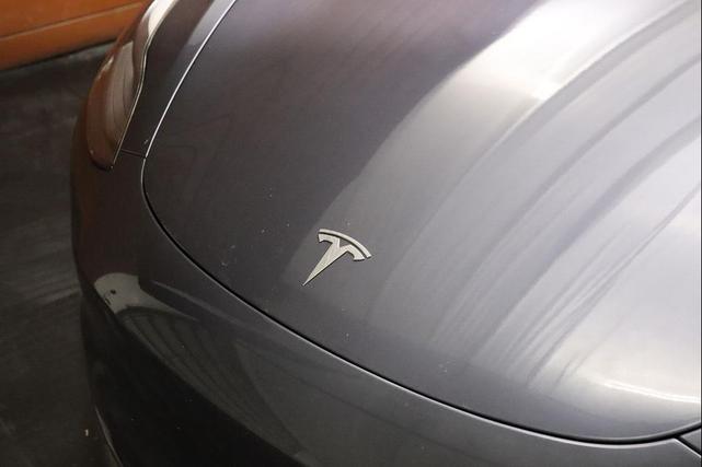 Photo of 2023 Midnight Silver Metallic Tesla Model 3