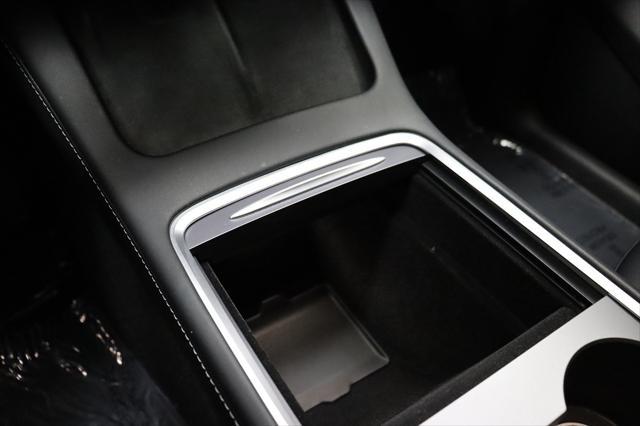 Photo of 2021 Midnight Silver Metallic Tesla Model Y