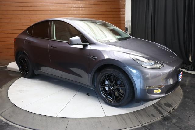 Photo of 2021 Midnight Silver Metallic Tesla Model Y