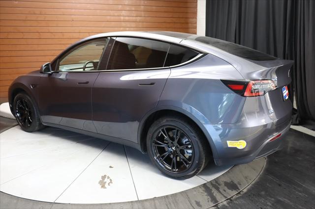 Photo of 2021 Midnight Silver Metallic Tesla Model Y