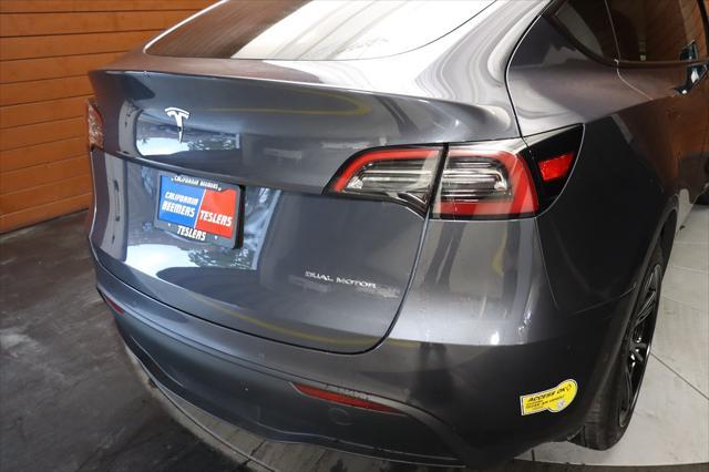 Photo of 2021 Midnight Silver Metallic Tesla Model Y