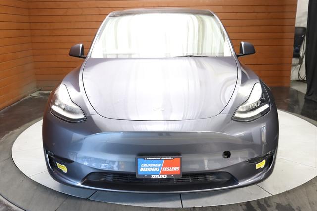 Photo of 2021 Midnight Silver Metallic Tesla Model Y